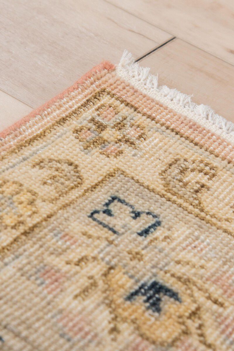 Tuscany TUS711 Dusty Rose 9' x 12' Rug image number 9